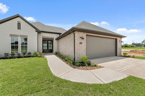 Photo of 15408 Sandtrap Drive, Waller, TX 77484 (MLS # 66810168)