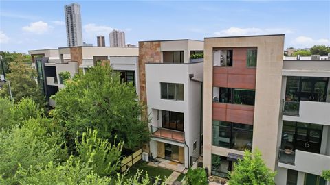 Photo of 5409 Hidalgo Street #D, Houston, TX 77056 (MLS # 52297441)