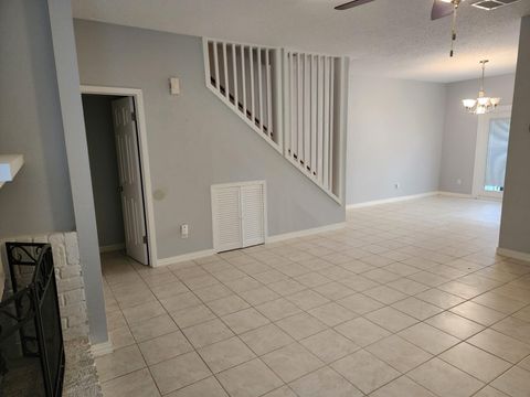 Photo of 11710 Southlake Drive #6, Houston, TX 77077 (MLS # 3142260)