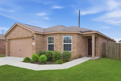 Photo of 10802 Spring Brook Pass Drive, Humble, TX 77396 (MLS # 25402294)