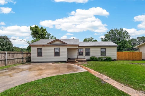 Photo of 2303 N Cleveland Street, Dayton, TX 77535 (MLS # 21899171)