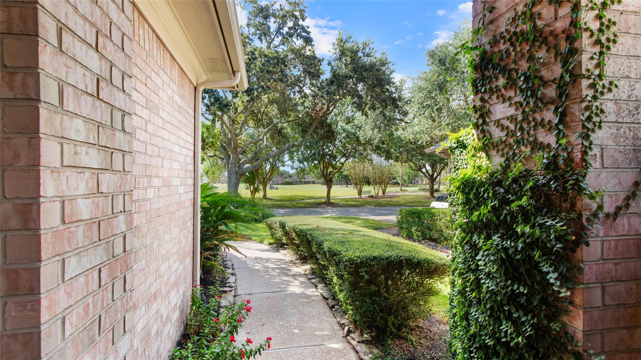 2430 Fairway Pointe Drive