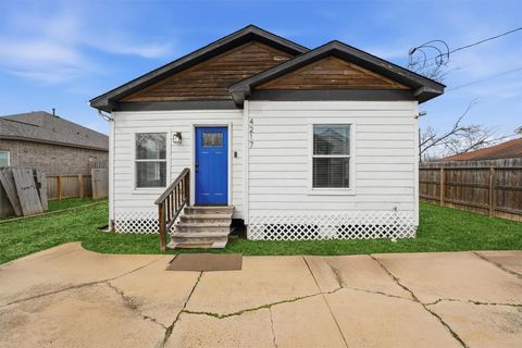 Photo of 4217 Sterling Street, Houston, TX 77051 (MLS # 50285717)