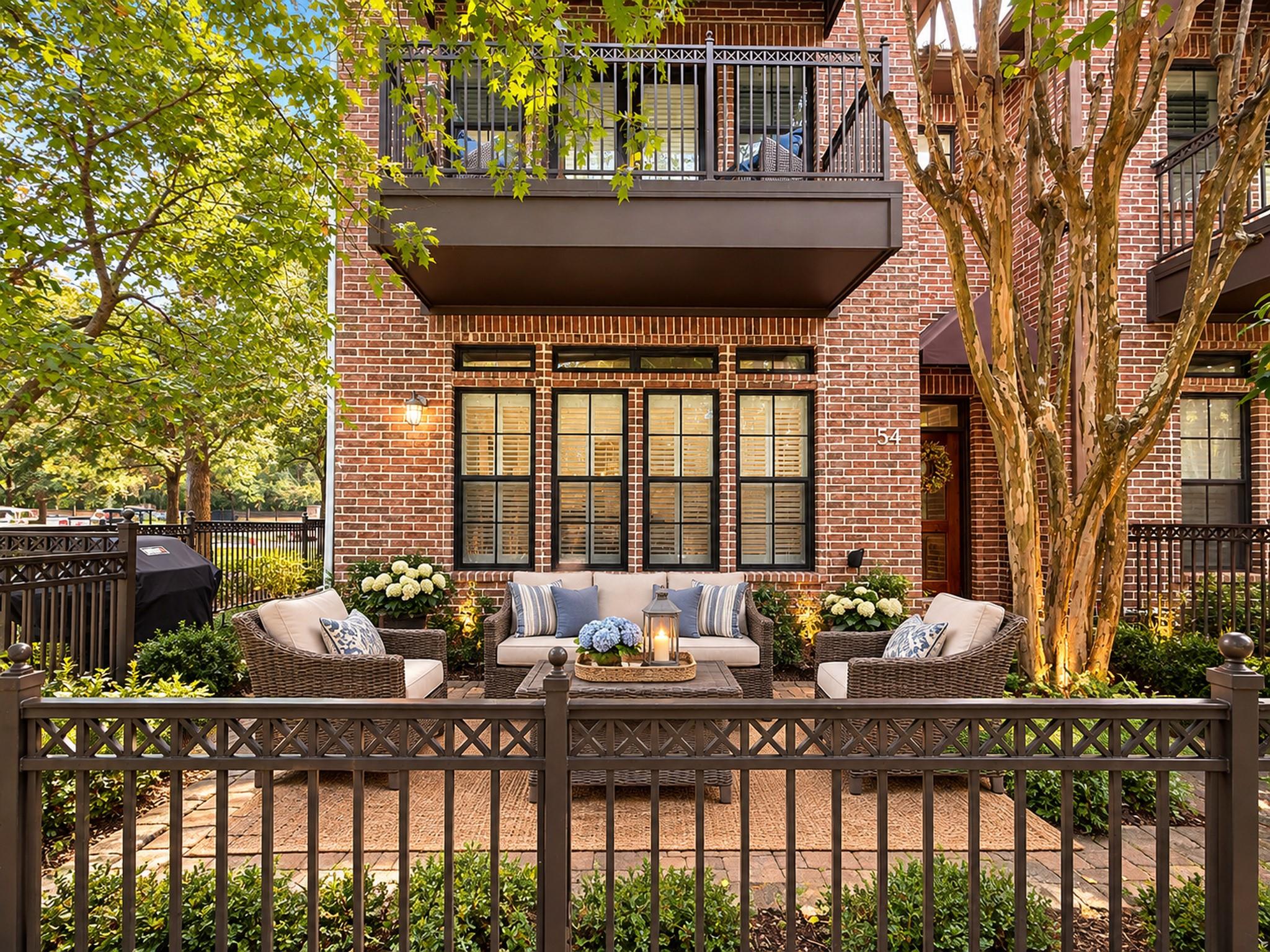 54 Riva Row