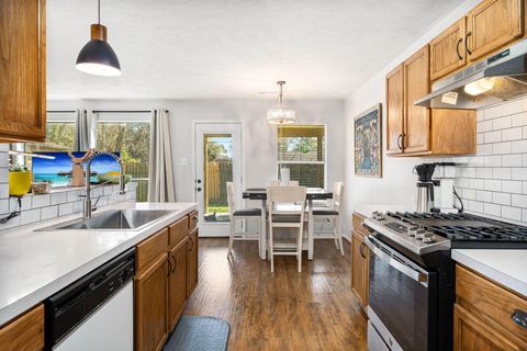 Photo of 8318 Fuqua Gardens Drive, Houston, TX 77075 (MLS # 75436075)