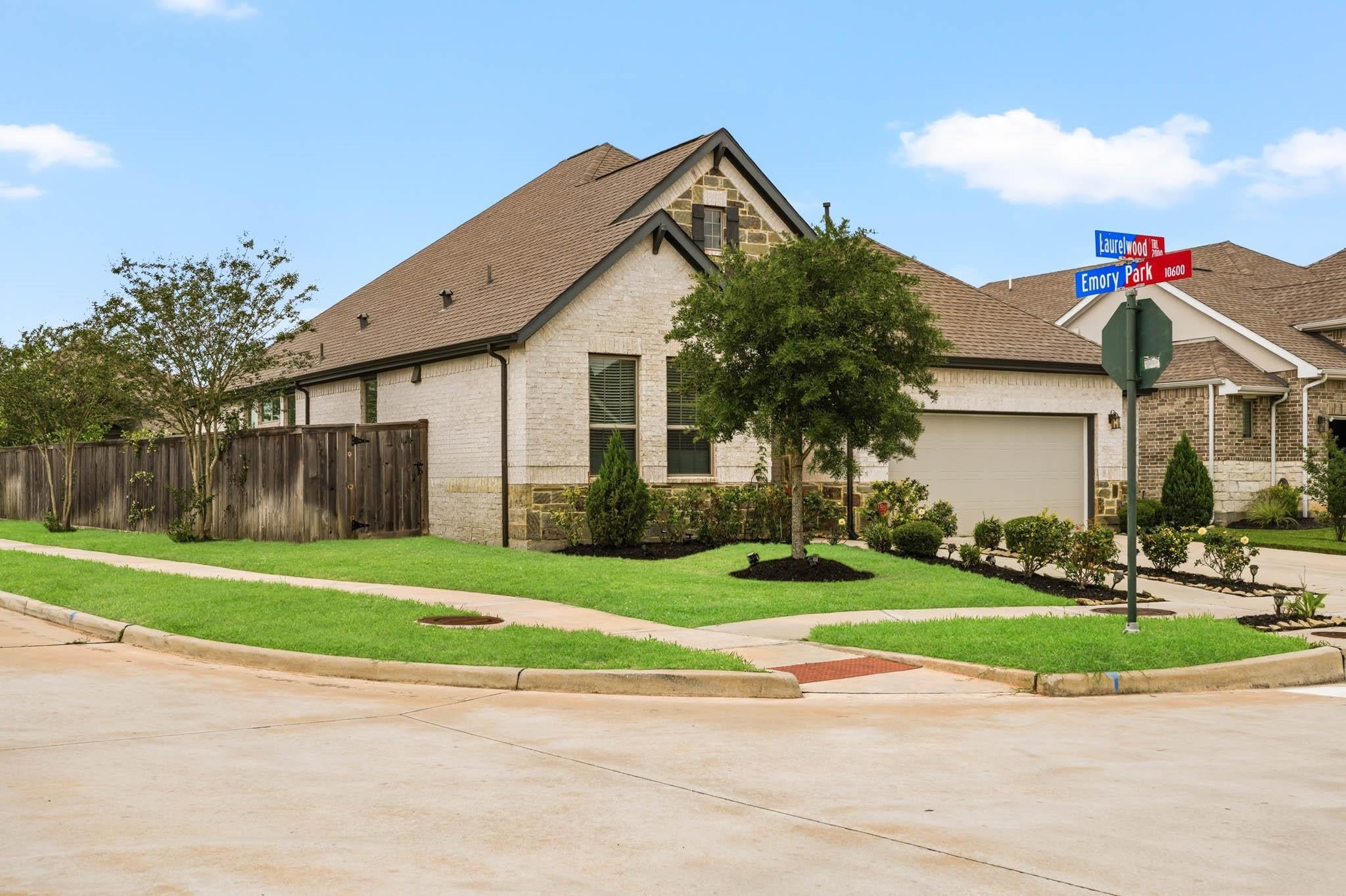 2003 Laurelwood Trail