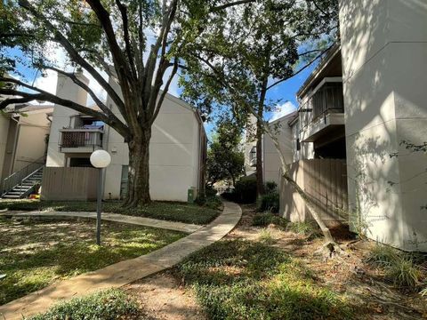Photo of 7950 N Stadium Drive #172, Houston, TX 77030 (MLS # 35980317)