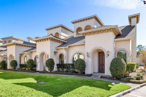 Photo of 12832 Willow Centre Drive #E and F, Houston, TX 77066 (MLS # 85388247)