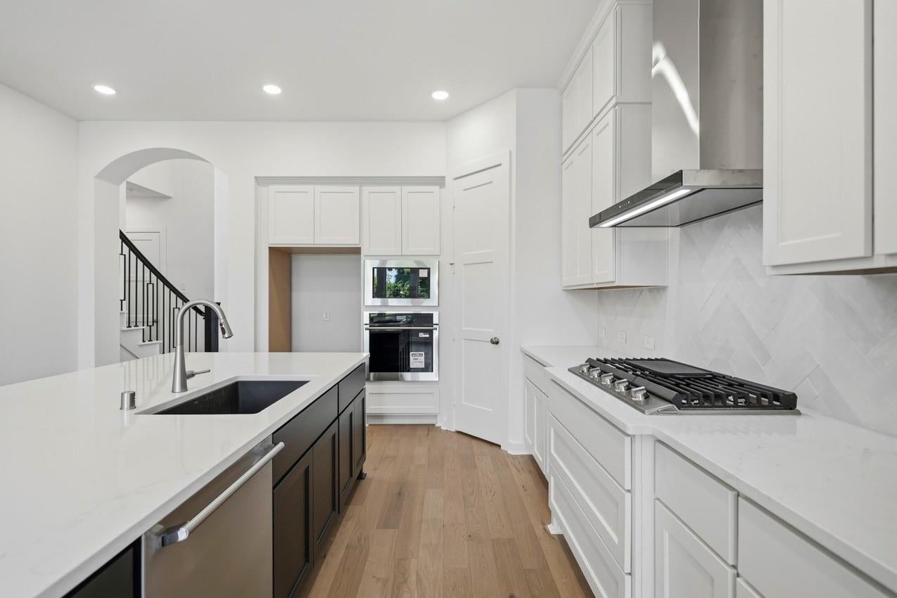 8821 Antelope Canyon Way