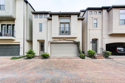 Photo of 1110 Sherwood Trail, Houston, TX 77043 (MLS # 58534270)