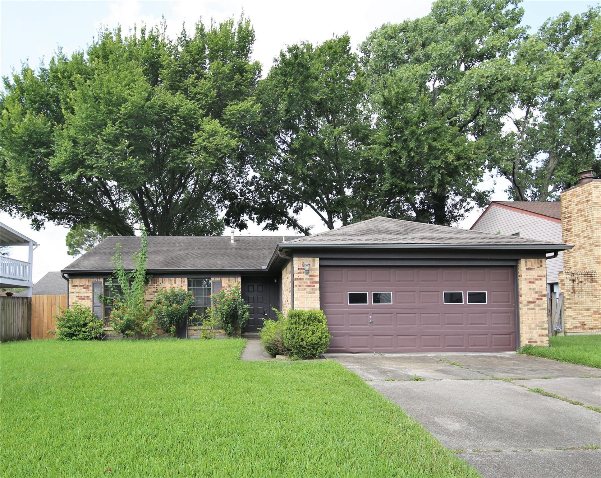 15826 Pipers View