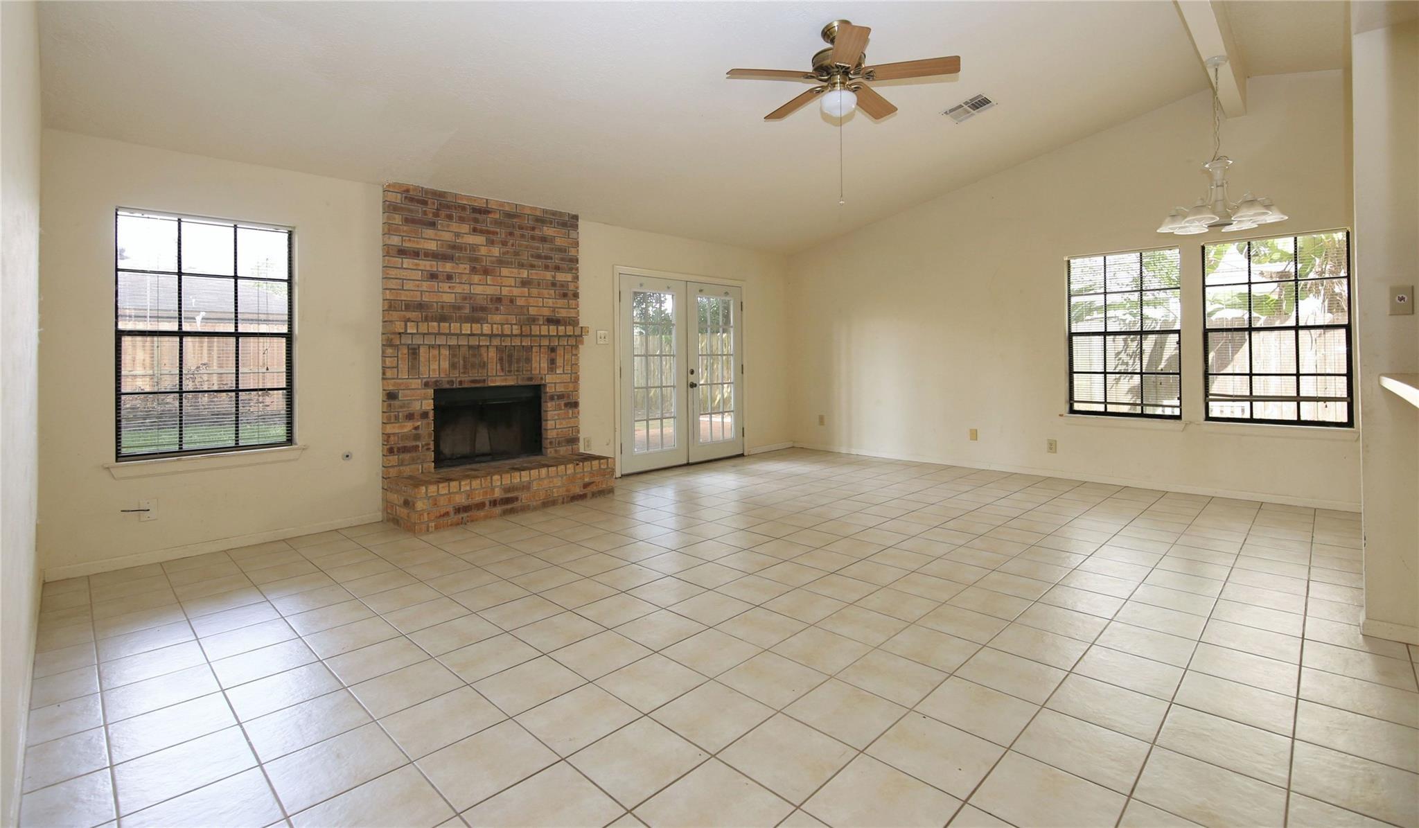 15826 Pipers View