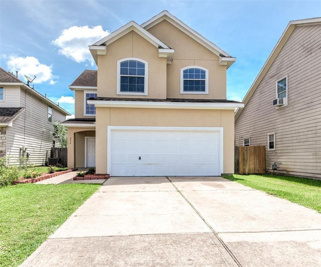 Photo of 3215 Sapphire Star Drive Road, Houston, TX 77082 (MLS # 10924426)