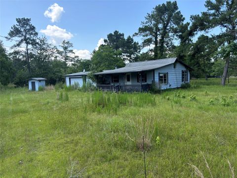 Photo of 2736 Whitetail Forest Road, Kountze, TX 77625 (MLS # 97093082)