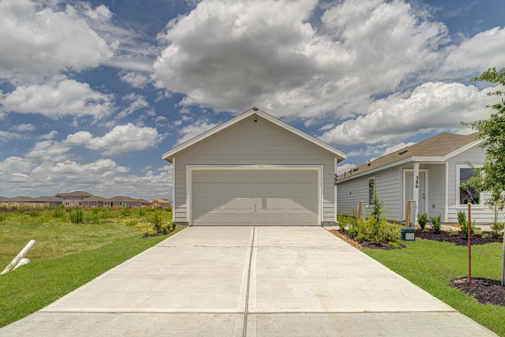 390 Lucia Way