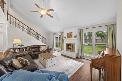 Photo of 13823 Ivymount Drive, Sugar Land, TX 77498 (MLS # 62091440)