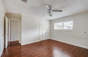 Photo of 823 S Ripple Creek Drive, Houston, TX 77057 (MLS # 15932909)