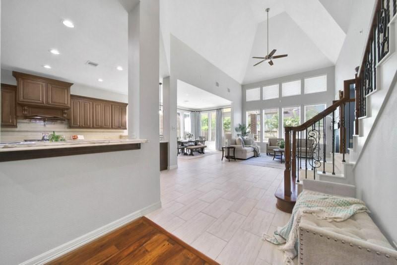 6718 Sotoria Lane