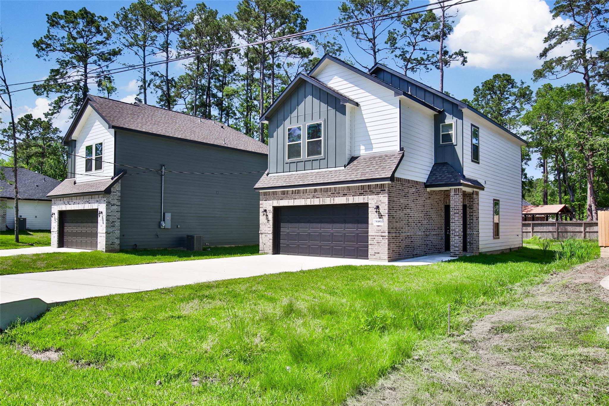 1452 Glenoaks Drive
