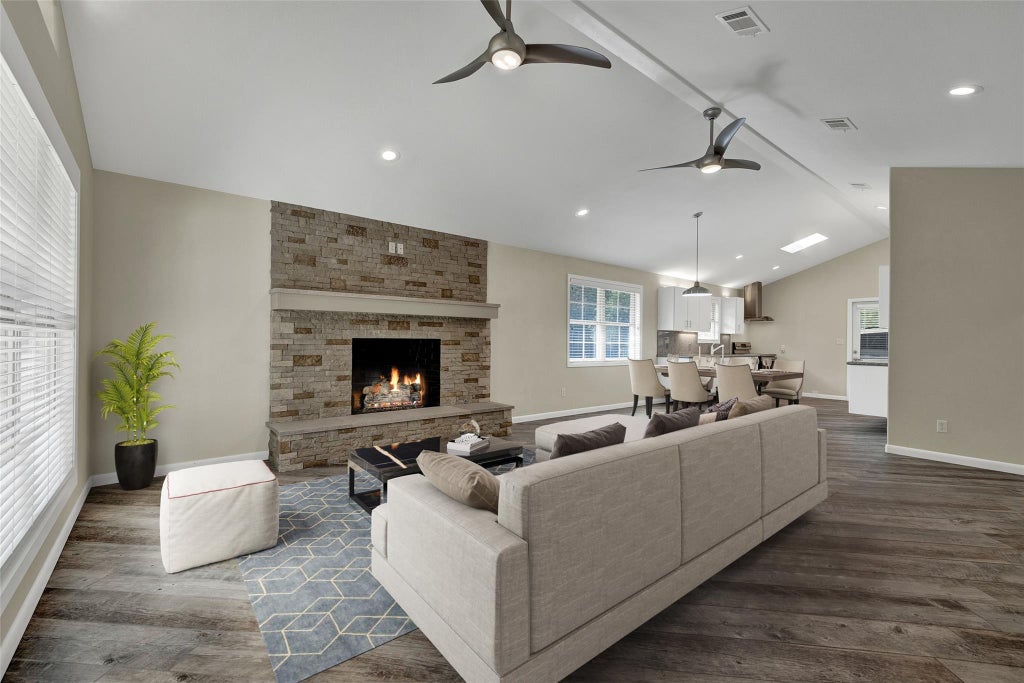 Photo of 911 Mulberry Avenue, New Braunfels, TX 78130 (MLS # 27640311)