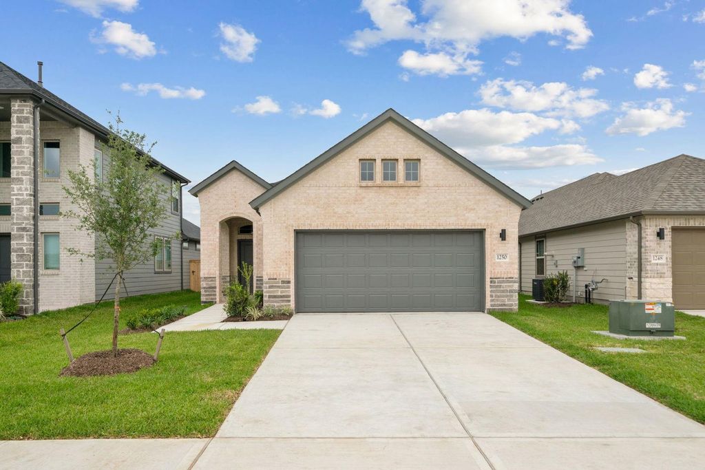 Photo of 1250 Minorca Street, Huffman, TX 77336 (MLS # 8407956)