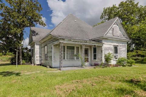 Photo of 23378 State Highway 35 S, Palacios, TX 77465 (MLS # 10320098)
