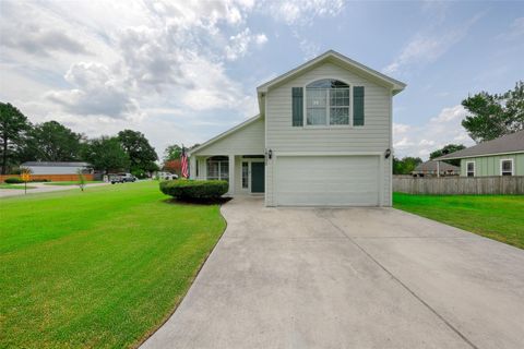 Photo of 14605 Ophiuchus Court, Willis, TX 77318 (MLS # 96127339)