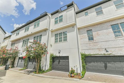 Photo of 4041 Leeland Street, Houston, TX 77023 (MLS # 73689671)