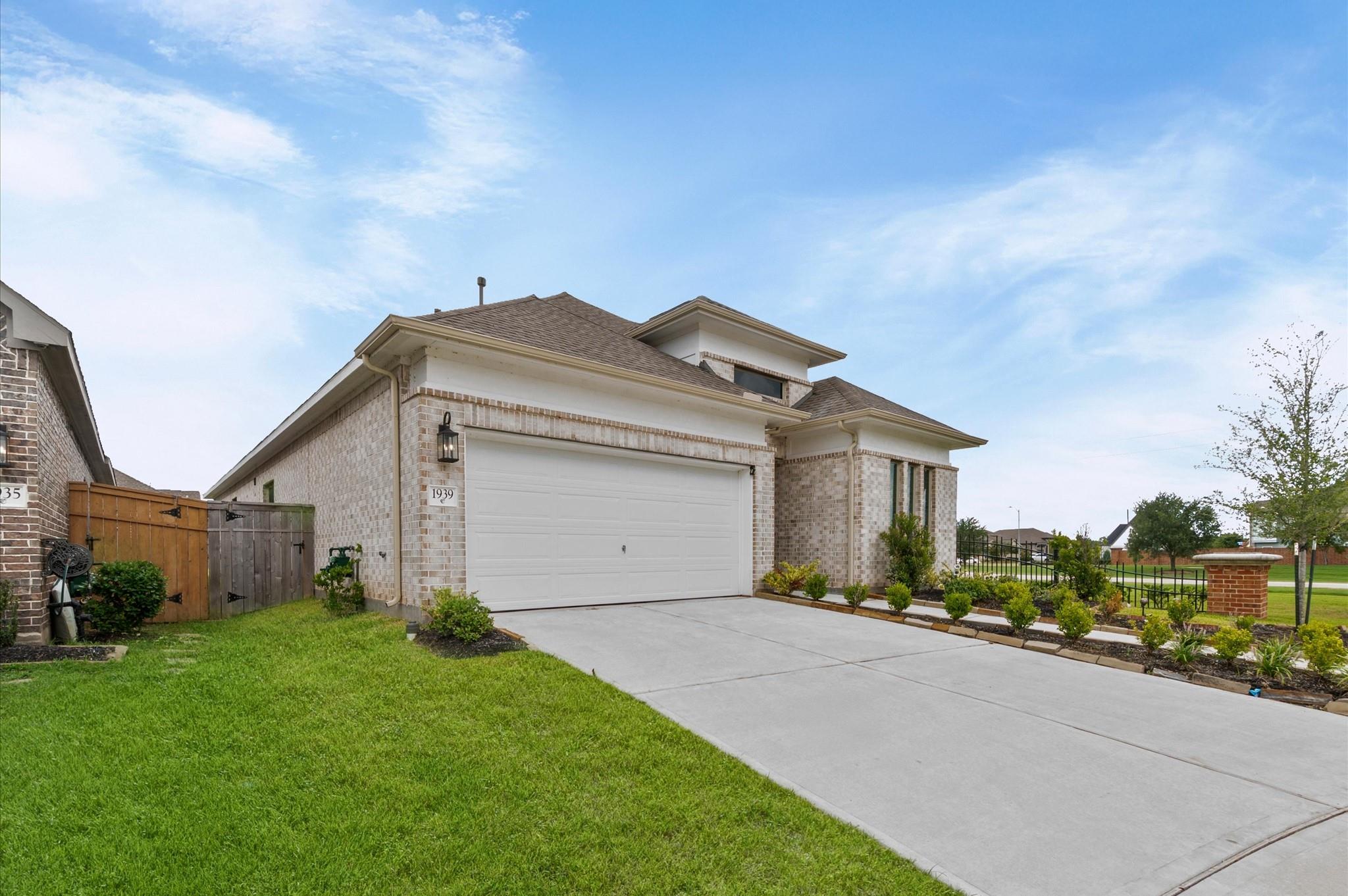 1939 Misty Field Drive