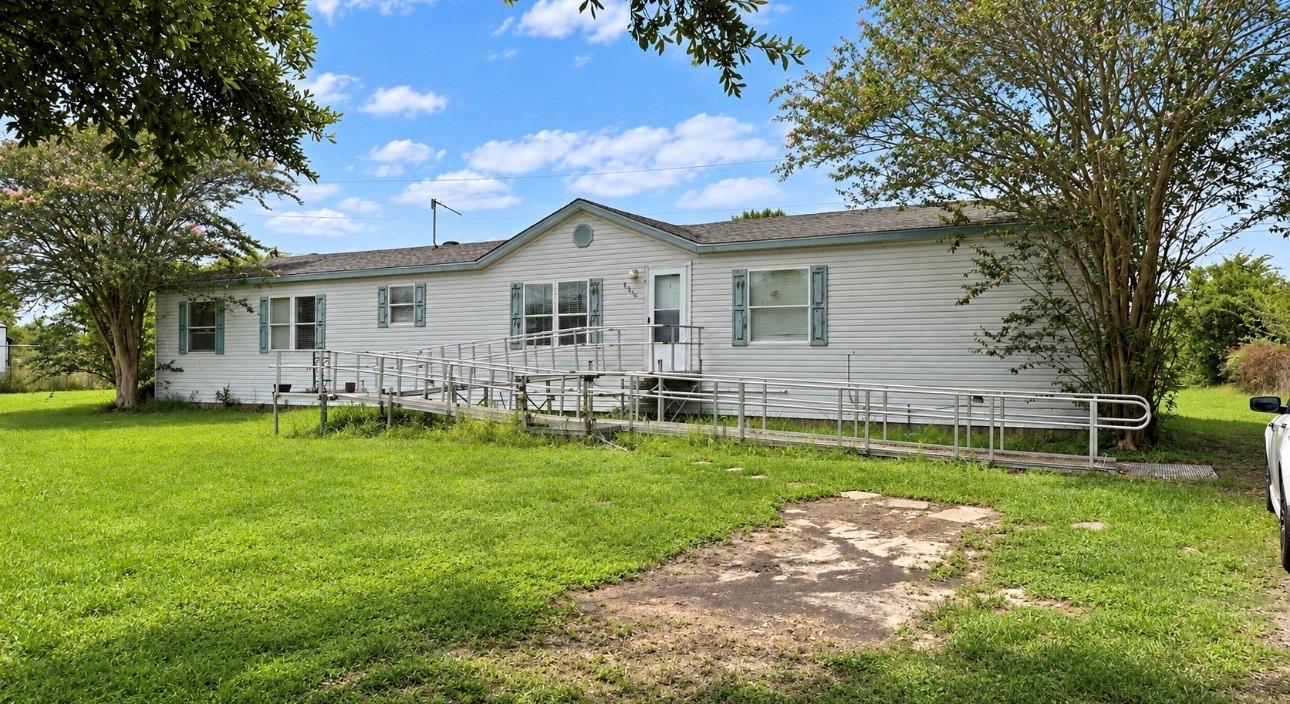 6710 Trail Loop W