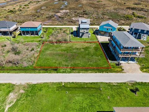 Photo of 938 Melody Lane, Crystal Beach, TX 77650 (MLS # 68923699)