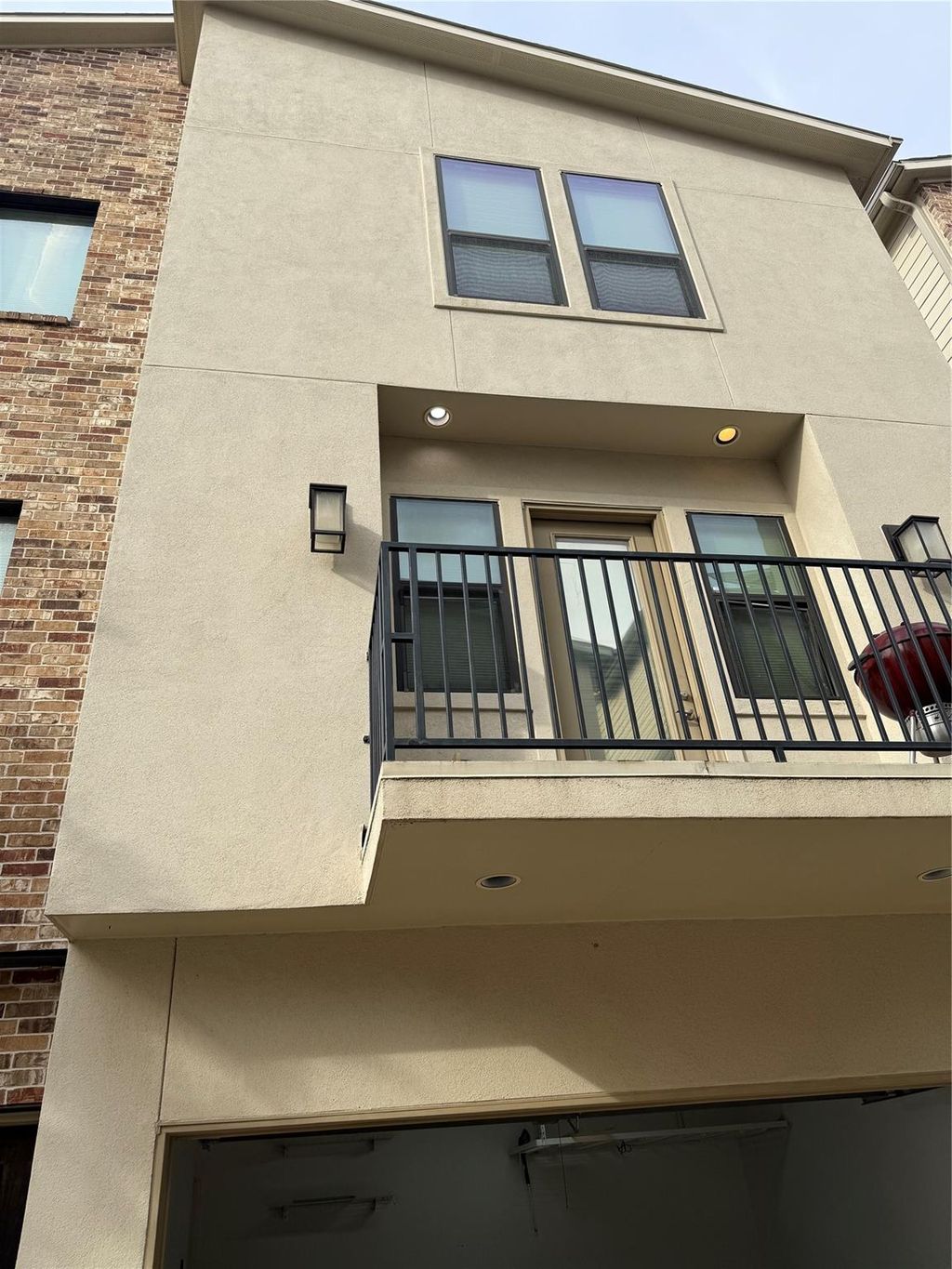 Photo of 1007 Roberts Street, Houston, TX 77003 (MLS # 98823309)
