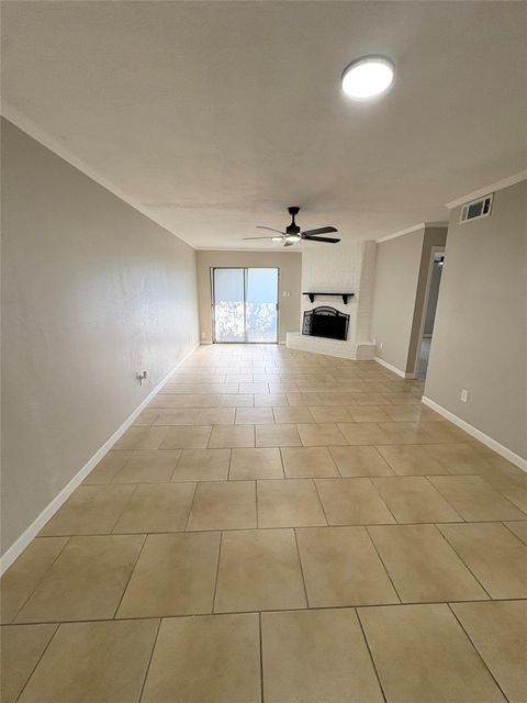 Photo of 2800 Jeanetta Street #408, Houston, TX 77063 (MLS # 12848158)