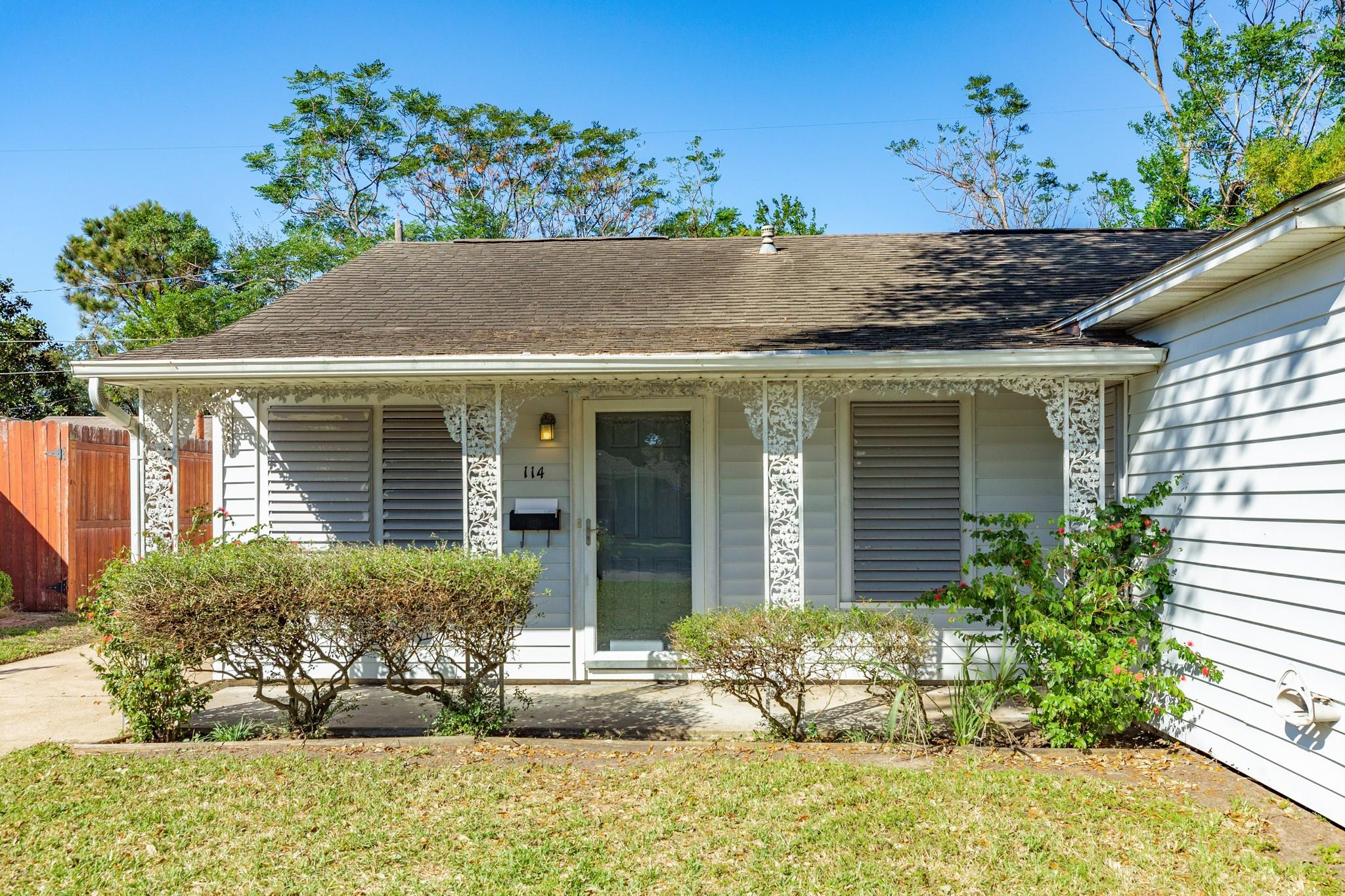 114 Tarpon Avenue