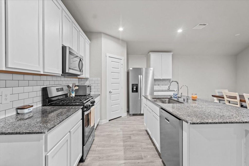 Photo of 111 Bunker Hill Court, Anahuac, TX 77514 (MLS # 63491480)