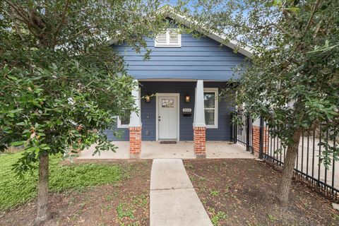 Photo of 2515 Delafield Street, Houston, TX 77023 (MLS # 88400224)