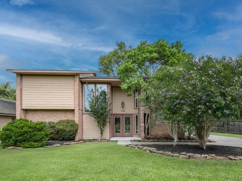 Photo of 706 S Diamondhead Boulevard, Crosby, TX 77532 (MLS # 94775273)