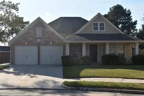 Photo of 507 Springhope Court, Houston, TX 77049 (MLS # 34131784)