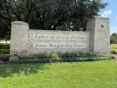 Vacant Land For Sale - 104 Cherry Hills Drive<br/> Jersey Village, TX 77064