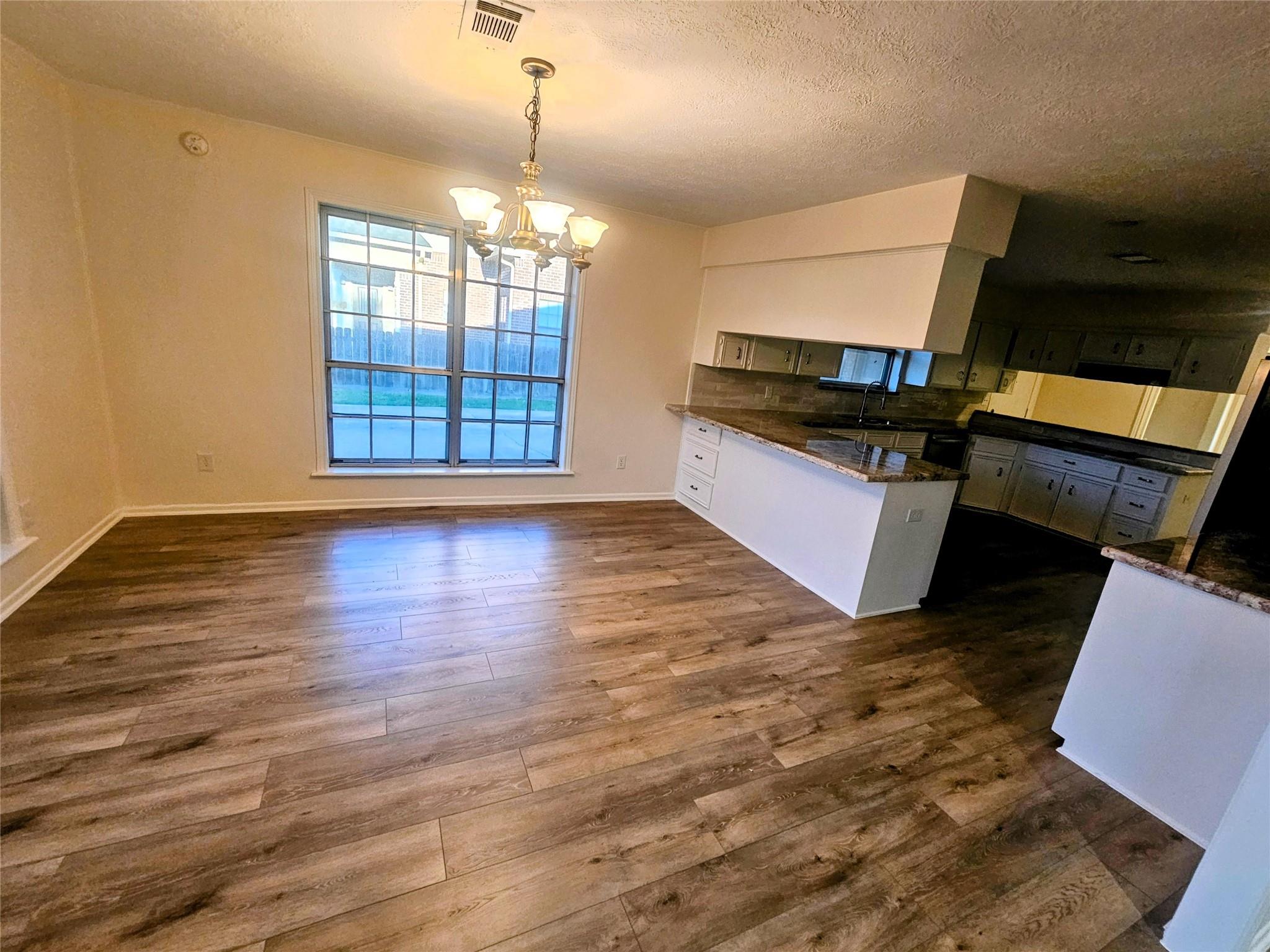 8022 Bayside Boulevard