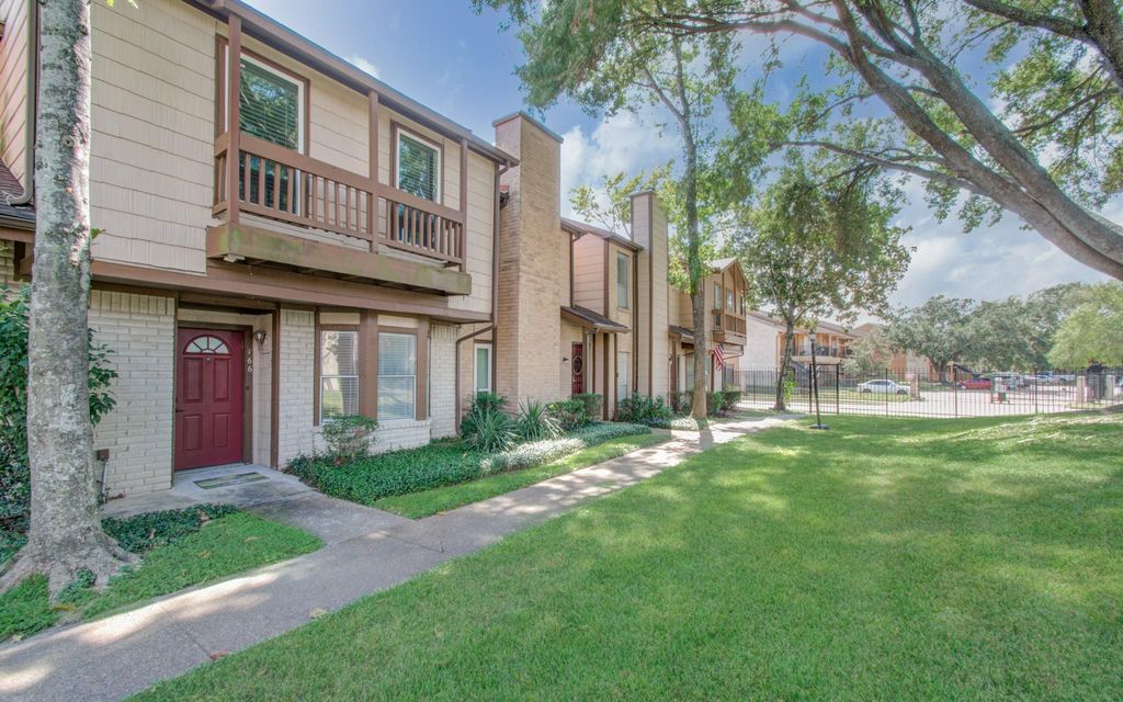 Photo of 12500 Brookglade Circle #166, Houston, TX 77099 (MLS # 93018188)