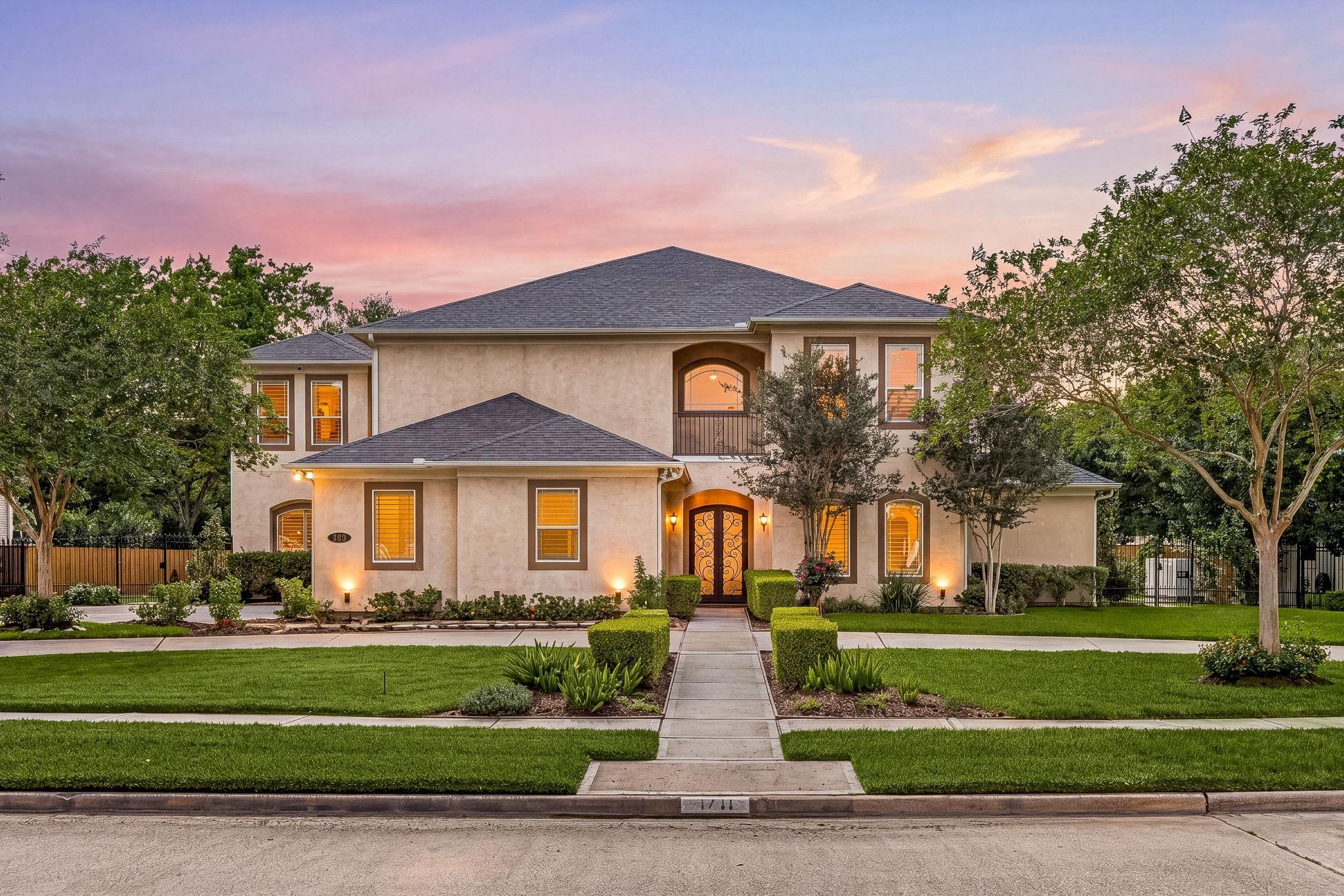 1711 Oak Shade Drive