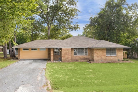 Photo of 3402 Cameo Drive Drive, Houston, TX 77080 (MLS # 93905909)