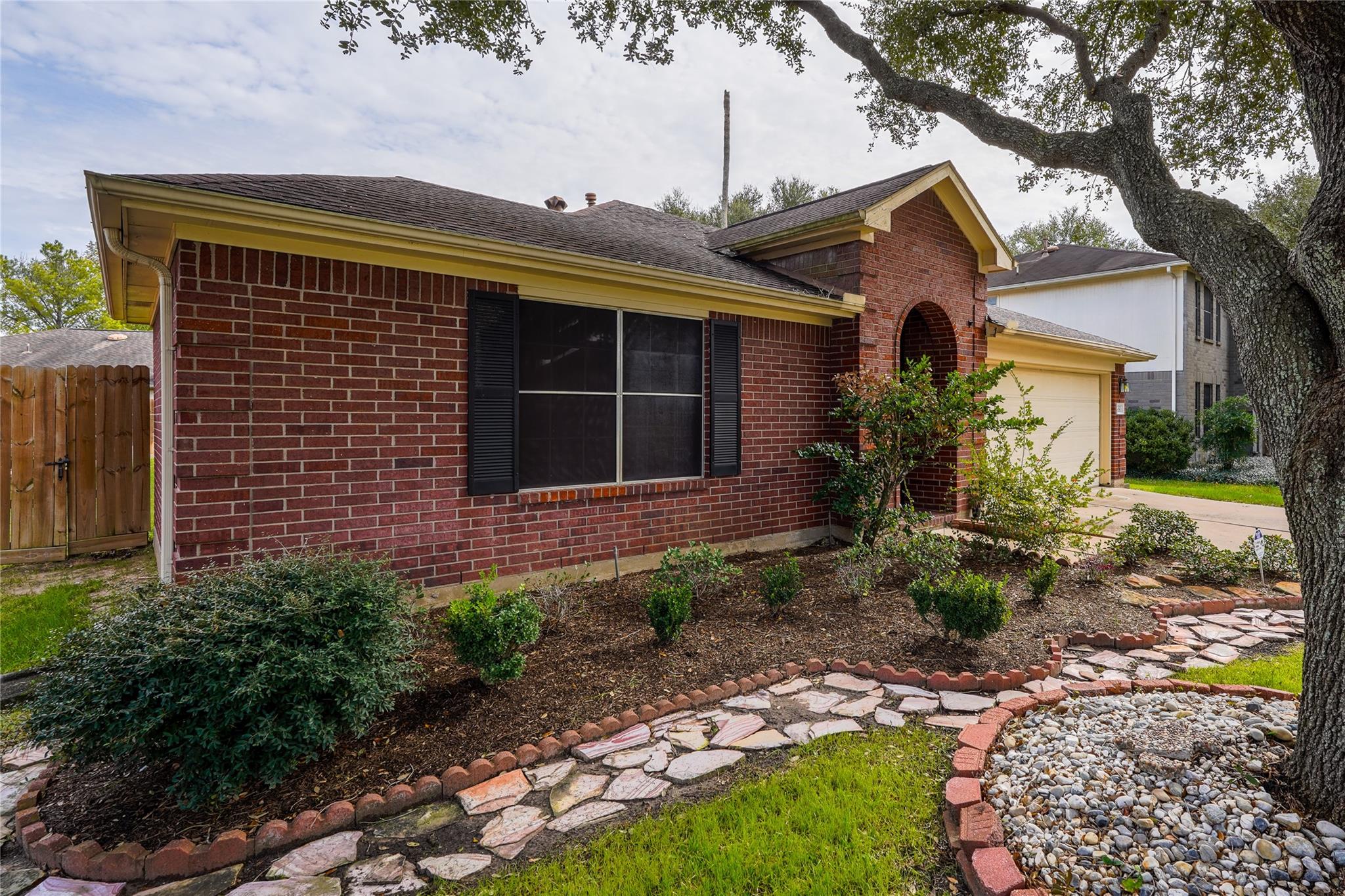 3050 Texas Oak Drive