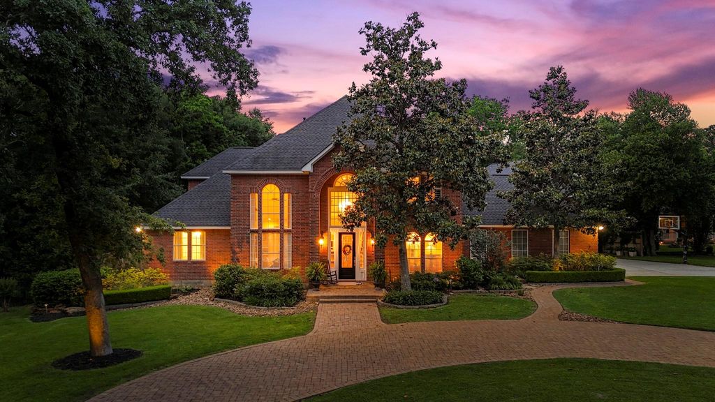 Photo of 15318 Hunters Bend Dr Drive, Tomball, TX 77377 (MLS # 10246551)