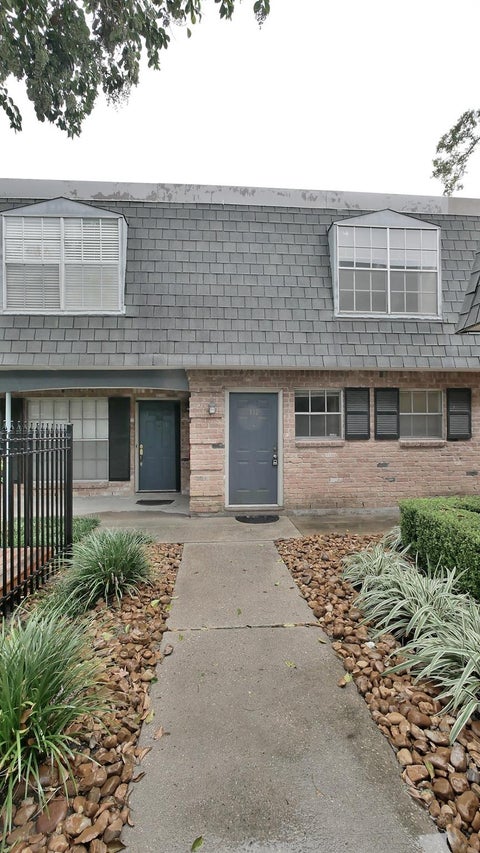 Photo of 9025 Gaylord Drive #3, Houston, TX 77024 (MLS # 16202717)