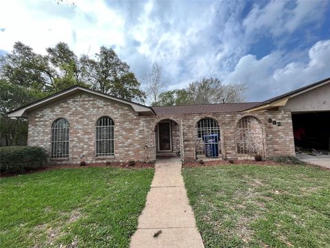 Photo of 3924 Wickersham Street, Bay City, TX 77414 (MLS # 55611847)