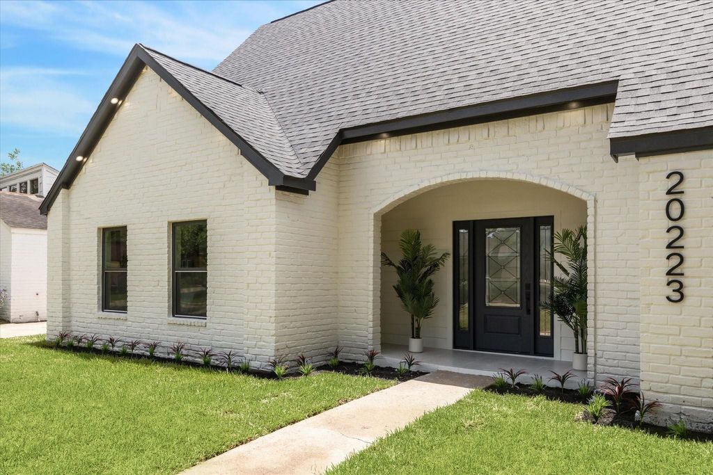 Photo of 20223 Laurel Lock Drive, Katy, TX 77450 (MLS # 98927845)