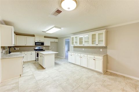 Photo of 1009 Susan Street, Dayton, TX 77535 (MLS # 66238442)