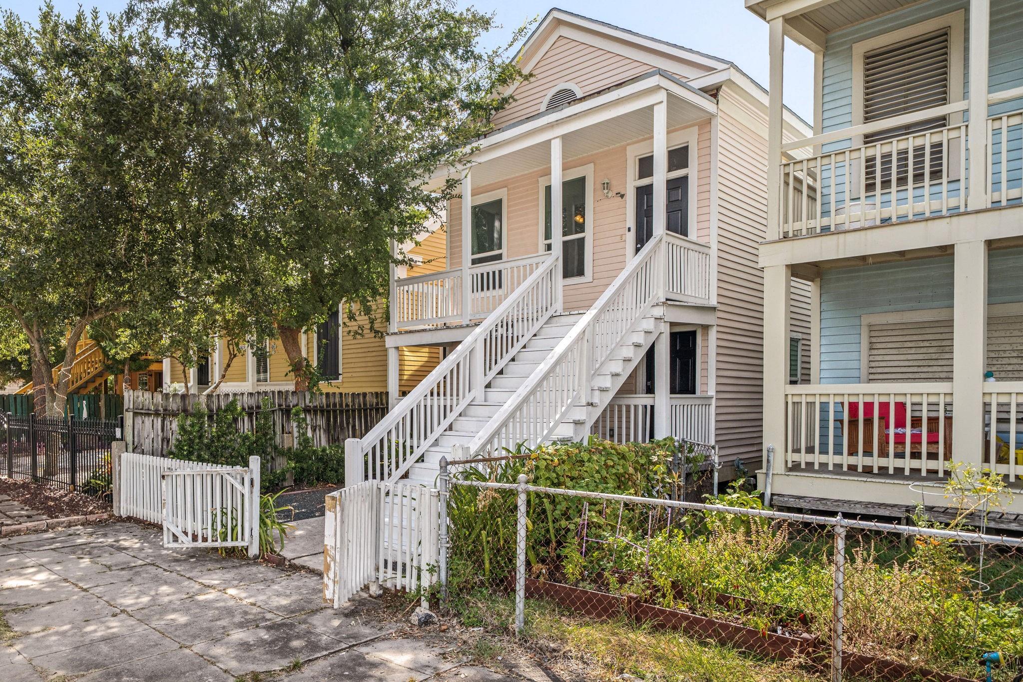 1821 Avenue M 1/2